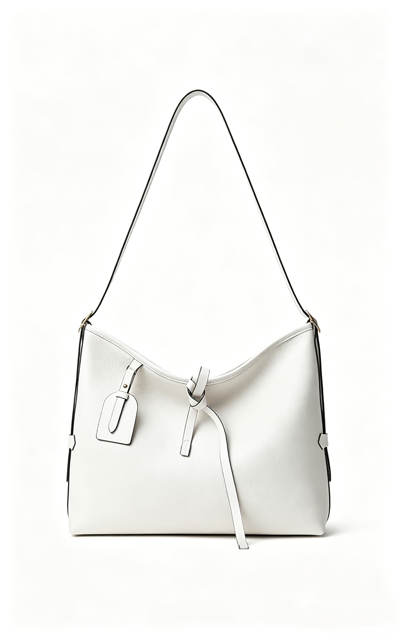 Ladies' soft leather handbags add a vintage charm, with ample capacity to accommodate daily essentials.